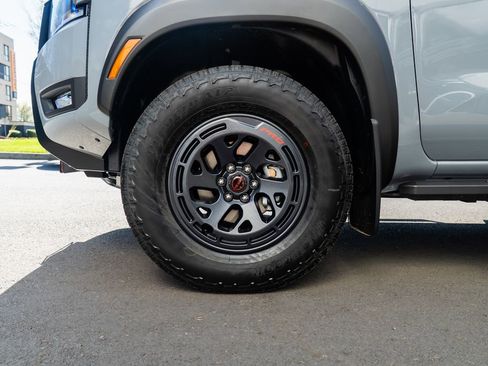New 2026 Nissan Frontier PRO-4X w/ Pro-4x Convenience Package AWD/4WD image 7