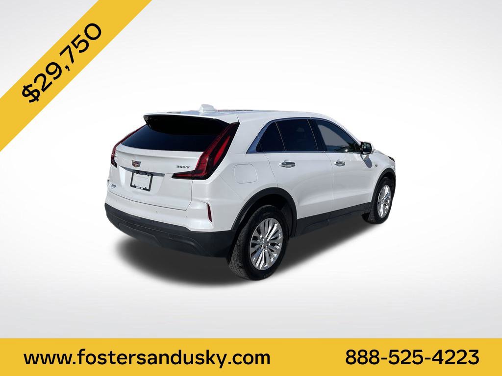 Used 2024 Cadillac XT4 Luxury w/ Cold Weather Package FWD image 5