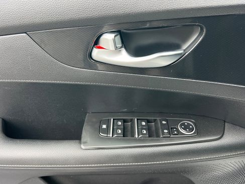 Certified 2022 Kia Forte GT-Line w/ GT-Line Premium Package image 12