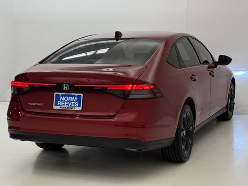 New 2025 Honda Accord SE image 5