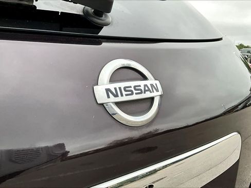Used 2011 Nissan Rogue SV w/ Premium Pkg AWD/4WD image 30