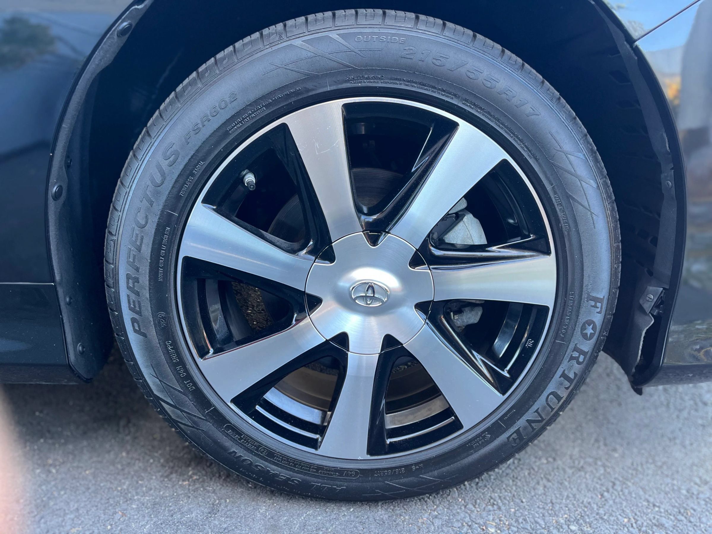 Used 2016 Toyota Mirai FWD image 23
