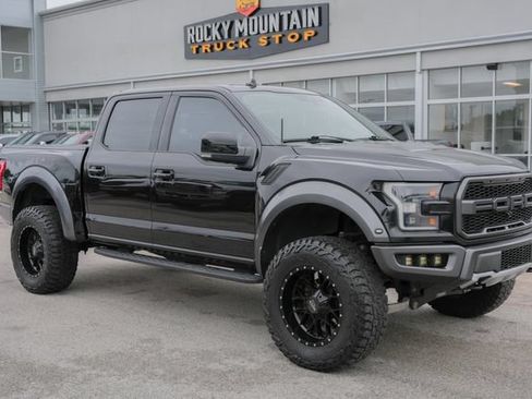 Used 2019 Ford F150 Raptor w/ Equipment Group 802A Luxury AWD/4WD image 3