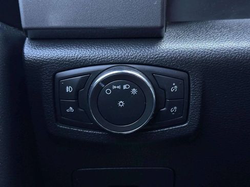 Used 2017 Ford F150 XLT w/ Equipment Group 302A Luxury AWD/4WD image 31