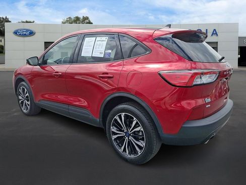 Used 2022 Ford Escape SE w/ SE Sport Appearance Package AWD/4WD image 6