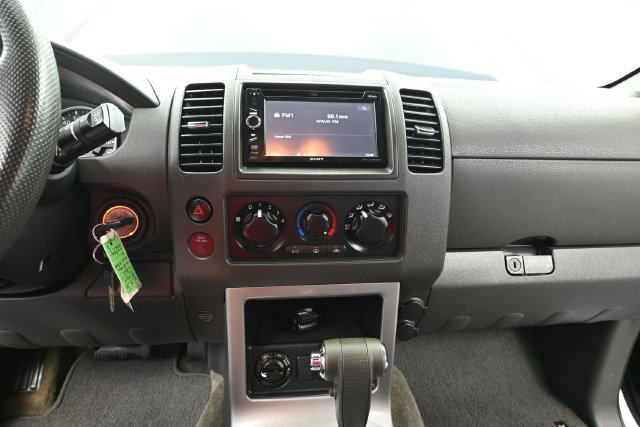 Used 2011 Nissan Pathfinder S w/ Protection Pkg AWD/4WD image 22