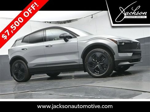 Used 2026 Volvo EX30 Cross Country Ultra w/ Protection Package Premier image 38