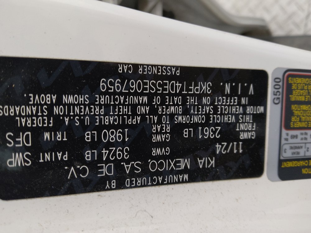 Used 2025 Kia K4 FWD image 33