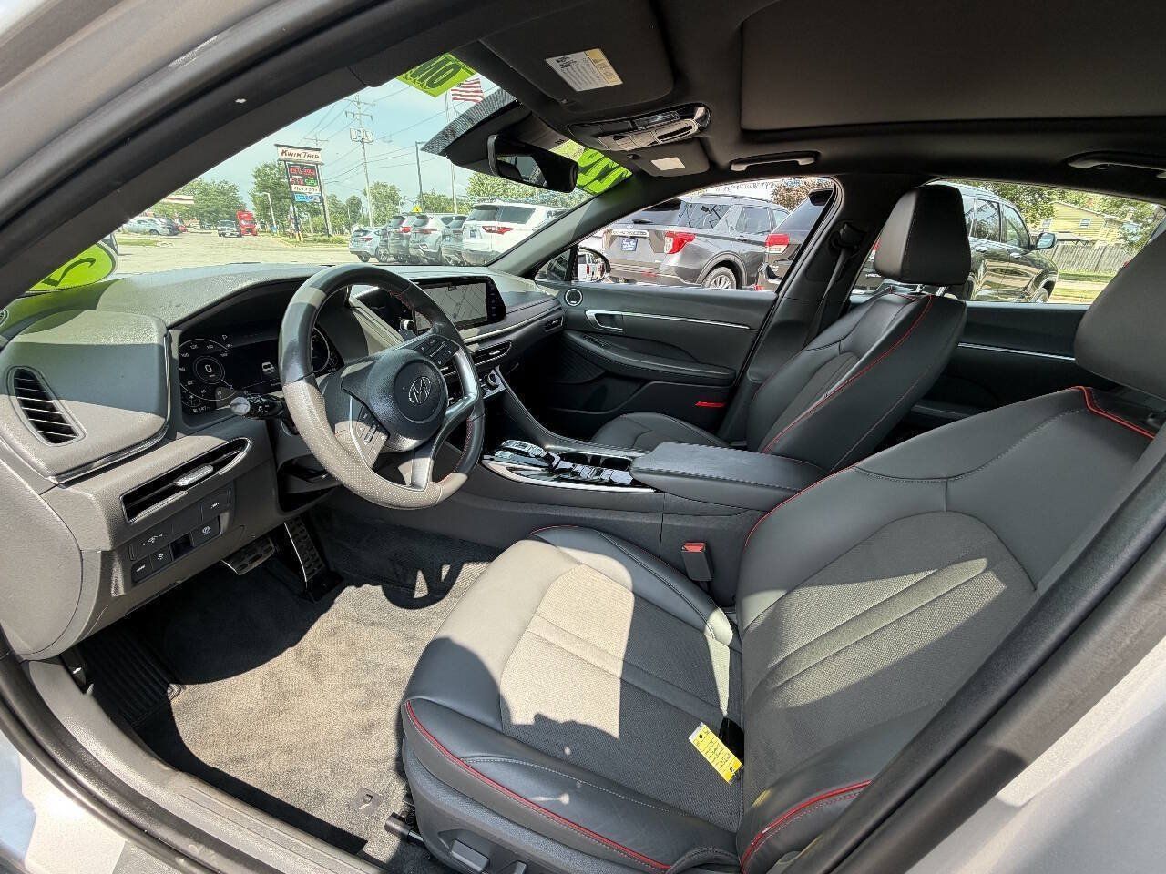 Used 2023 Hyundai Sonata SEL Plus FWD image 11