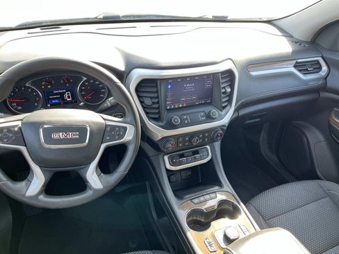 Used 2023 GMC Acadia SLE w/ Driver Convenience Package FWD image 13