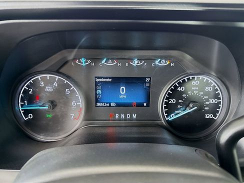 Used 2024 Ford F350 XLT w/ FX4 Off-Road Package AWD/4WD image 12