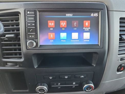 Used 2019 Nissan NV 2500 SV image 11