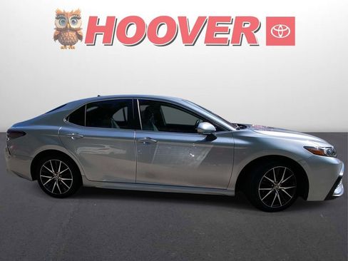 Used 2024 Toyota Camry SE w/ Convenience Package FWD image 2