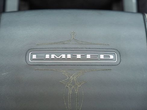 Used 2023 RAM 3500 Limited AWD/4WD image 35