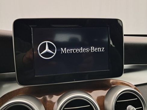 Used 2017 Mercedes-Benz C 300 4MATIC Sedan image 20