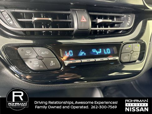 Used 2019 Toyota C-HR XLE image 9