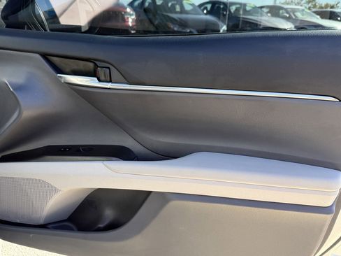 Used 2024 Toyota Camry SE image 27