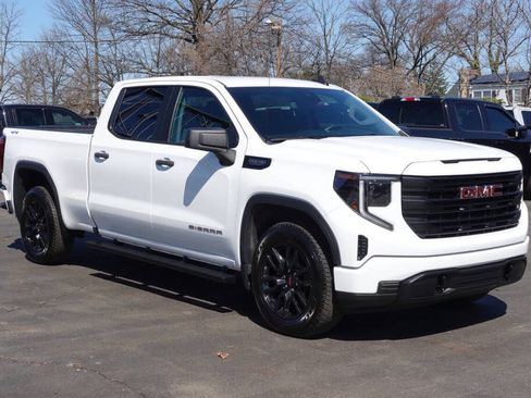 Used 2023 GMC Sierra 1500 Pro w/ Graphite Edition AWD/4WD image 7