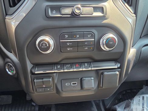 New 2026 GMC Sierra 2500 Pro w/ Convenience Package AWD/4WD image 28