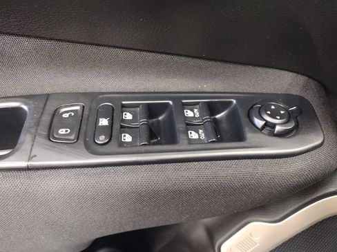 Used 2017 Jeep Renegade Sport w/ Power & Air Group AWD/4WD image 19