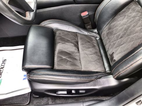 Used 2023 Nissan Maxima SR w/ Sport Mat Group FWD image 12