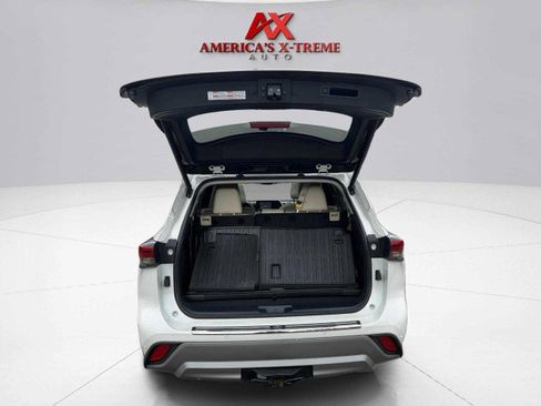 Used 2021 Toyota Highlander Platinum image 67