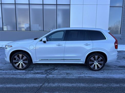 Certified 2023 Volvo XC90 T8 Plus w/ Protection Package image 5