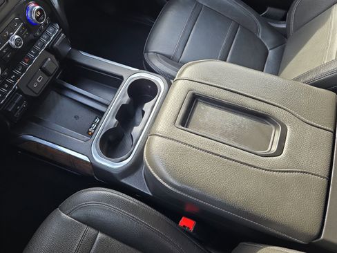 Used 2021 GMC Sierra 2500 Denali w/ Denali Black Diamond Edition image 35