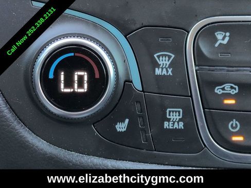 Used 2023 Chevrolet Equinox LT w/ Driver Convenience Package FWD image 29