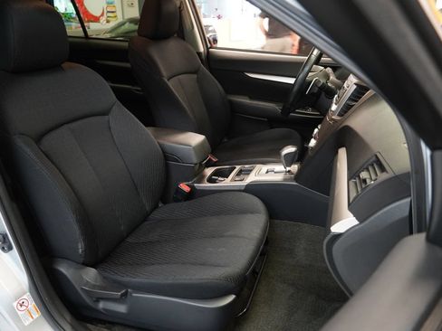 Used 2012 Subaru Outback 2.5i Premium w/ All-Weather Pkg AWD/4WD image 34