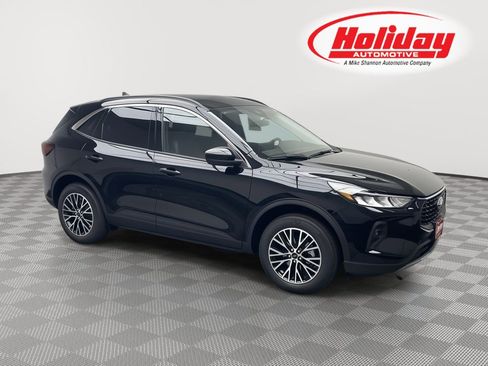 New 2024 Ford Escape PHEV image 1