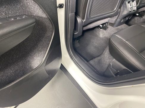 Used 2019 Volvo XC40 T5 Momentum image 27