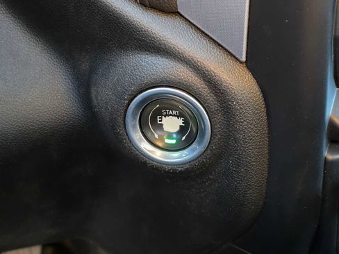 Used 2019 GMC Sierra 1500 SLE image 31