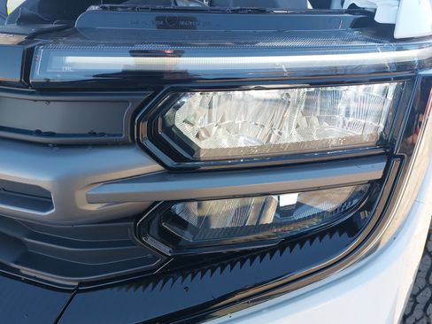 New 2026 Ford Expedition Tremor image 33