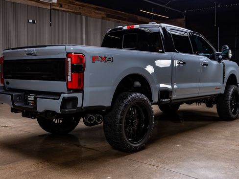 Used 2026 Ford F250 Platinum AWD/4WD image 10