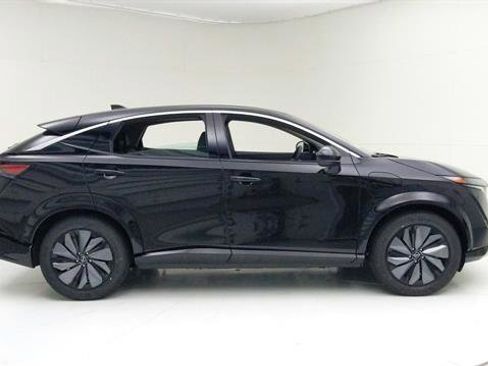 Certified 2023 Nissan Ariya FWD image 9