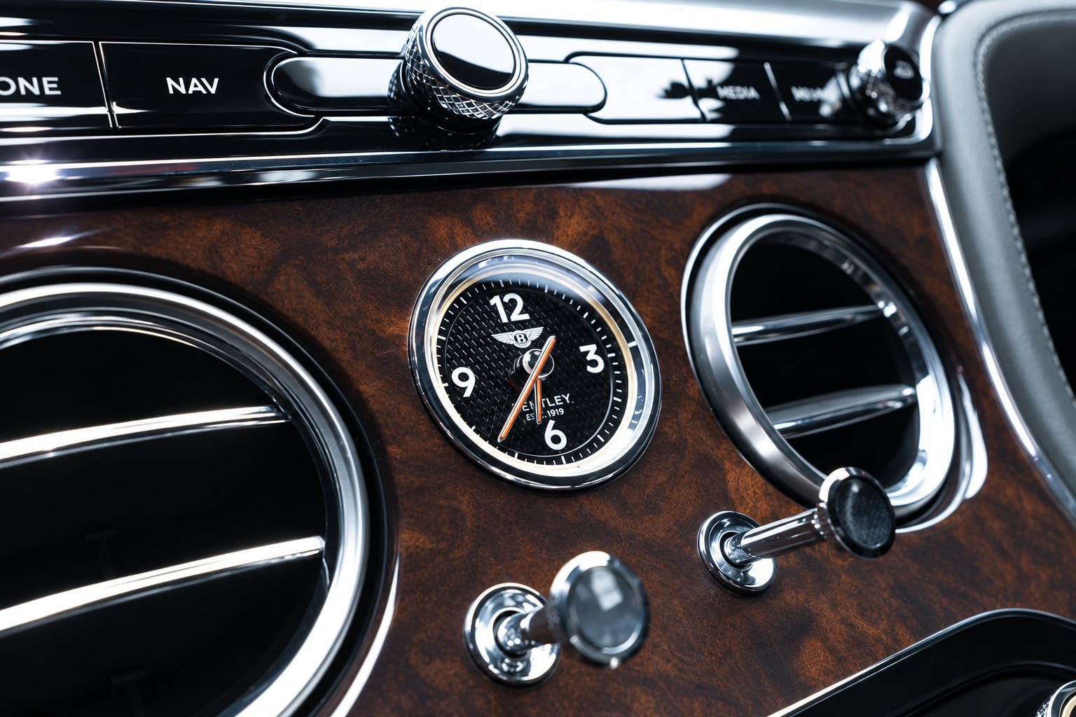 Used 2020 Bentley Continental GT AWD/4WD image 39