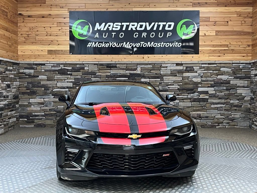 Used 2016 Chevrolet Camaro SS RWD image 4