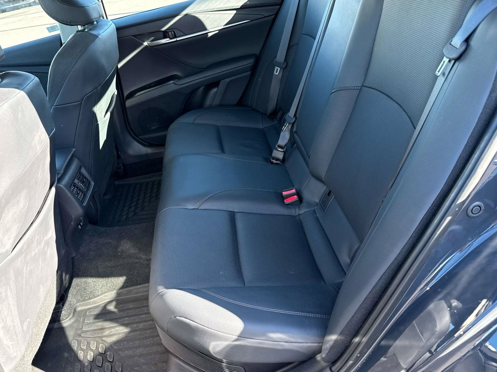 Used 2026 Toyota Camry XLE AWD/4WD image 12