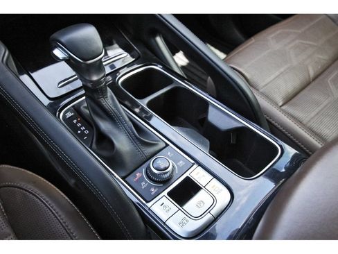 Used 2020 Kia Telluride SX w/ SX Prestige Package AWD/4WD image 32