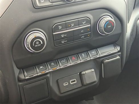Used 2023 Chevrolet Silverado 1500 Custom image 20