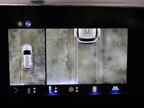 New 2026 Chevrolet Equinox LT w/ Convenience Package II AWD/4WD image 53