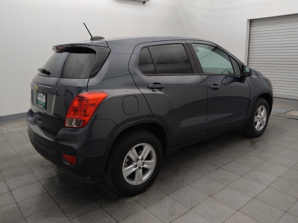 Used 2021 Chevrolet Trax LS w/ Tint and Cruise Package AWD/4WD image 10