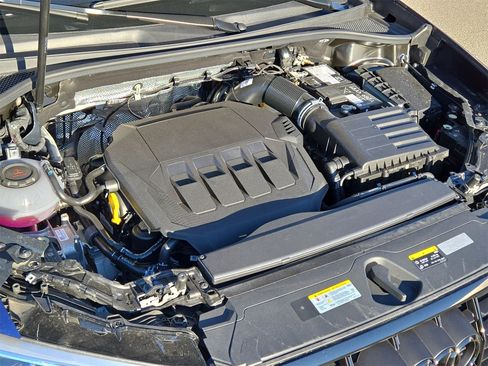 New 2025 Audi Q3 2.0T Premium Plus image 10