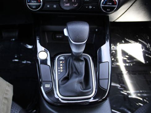 Used 2023 Kia Soul S FWD image 27