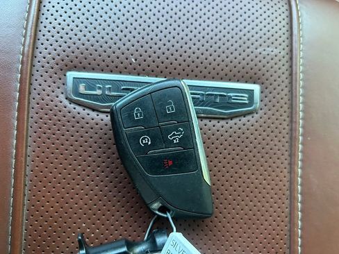 Used 2024 GMC Sierra 2500 Denali Ultimate AWD/4WD image 43