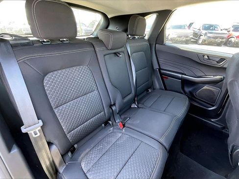 Used 2023 Ford Escape Active image 22