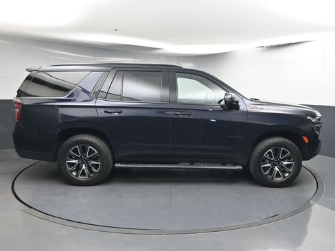 Used 2021 Chevrolet Tahoe Z71 w/ Luxury Package image 9