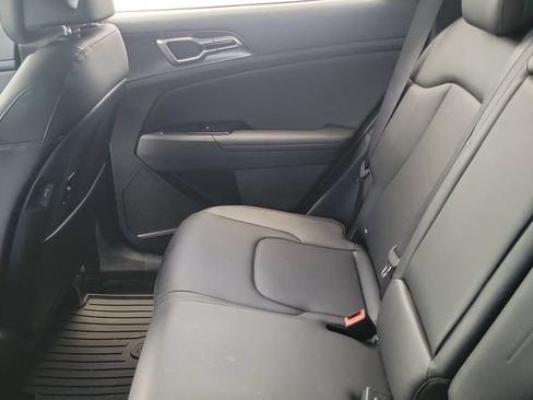 Used 2023 Kia Sportage EX FWD image 11