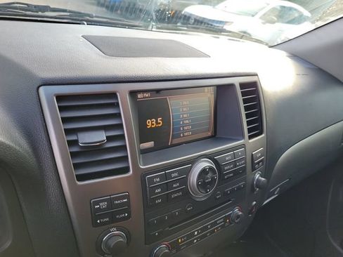 Used 2013 Nissan Armada SV RWD image 28